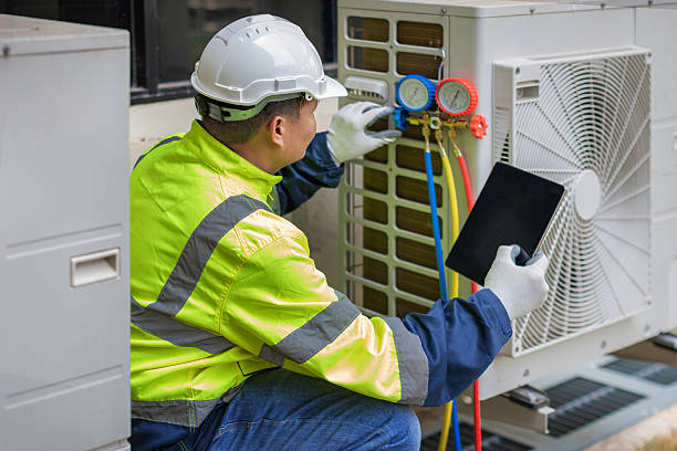 Professional Hvac Installation technician working in Plain City, UT